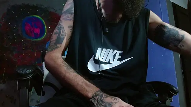 Snapshot of Tatted21xxx chatting on 02-04-25, 07:55 Tatted21xxx online show from 02-04-25, 07:55
