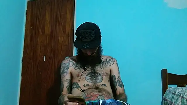 Snapshot of Tatted21xxx chatting on 03-06-25, 11:09 Tatted21xxx online show from 03-06-25, 11:09