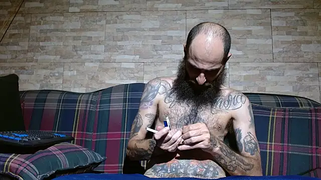 Snapshot of Tatted21xxx chatting on 03-15-25, 03:40 Tatted21xxx online show from 03-15-25, 03:40