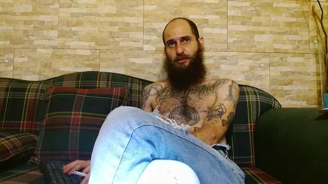 Snapshot of Tatted21xxx chatting on 03-21-25, 04:28 Tatted21xxx online show from 03-21-25, 04:28