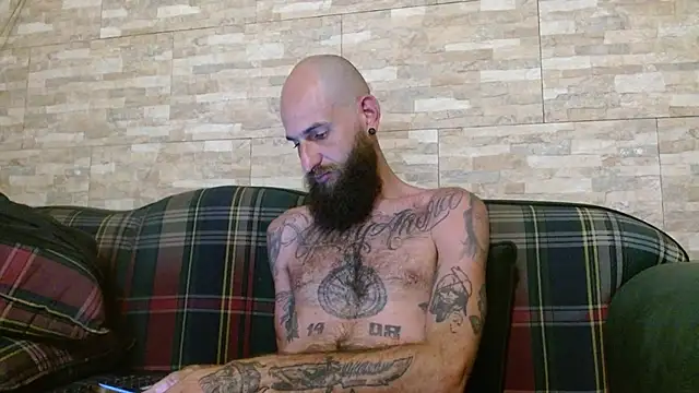 Snapshot of Tatted21xxx chatting on 03-23-25, 04:16 Tatted21xxx online show from 03-23-25, 04:16