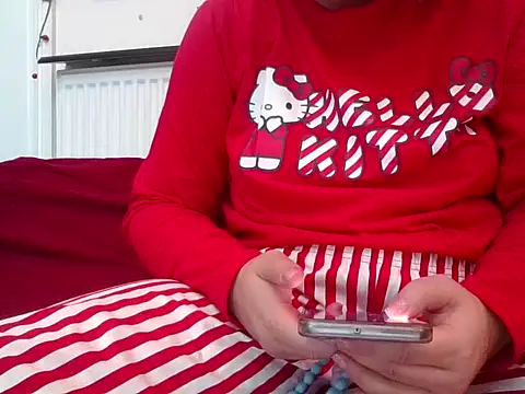 RealLittleRedRidingHood online show from 11-13-25, 09:52