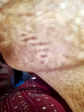 Snapshot of Manmohini123 chatting on 02-13-25, 06:20 Manmohini123 online show from 02-13-25, 06:20