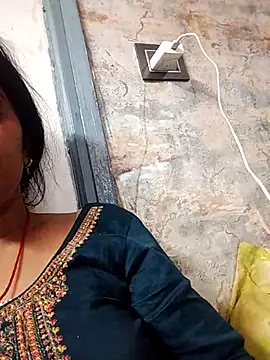 Snapshot of Manmohini123 chatting on 02-23-25, 12:16 Manmohini123 online show from 02-23-25, 12:16