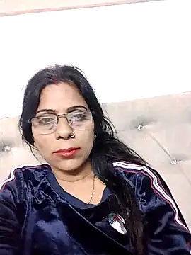 Snapshot of Manmohini123 chatting on 03-04-25, 04:30 Manmohini123 online show from 03-04-25, 04:30