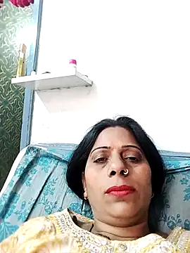 Snapshot of Manmohini123 chatting on 03-05-25, 08:43 Manmohini123 online show from 03-05-25, 08:43