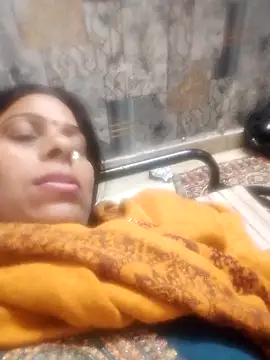 Snapshot of Manmohini123 chatting on 03-09-25, 04:11 Manmohini123 online show from 03-09-25, 04:11