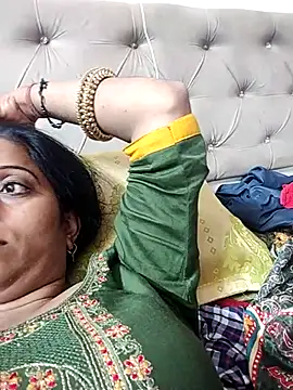 Snapshot of Manmohini123 chatting on 03-19-25, 10:22 Manmohini123 online show from 03-19-25, 10:22