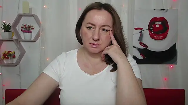 Snapshot of Abby_Taylorr chatting on 01-17-25, 04:47 Abby Taylorr online show from 01-17-25, 04:47