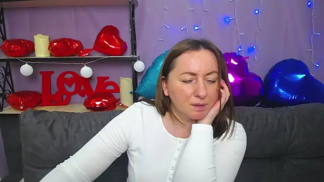 Snapshot of Abby_Taylorr chatting on 02-23-25, 04:24 Abby Taylorr online show from 02-23-25, 04:24