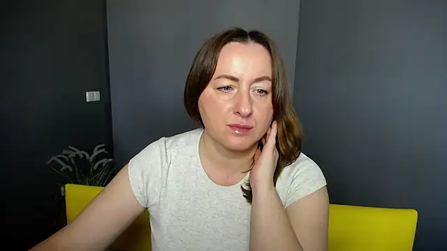 Snapshot of Abby_Taylorr chatting on 11-02-25, 07:11 Abby Taylorr online show from 11-02-25, 07:11