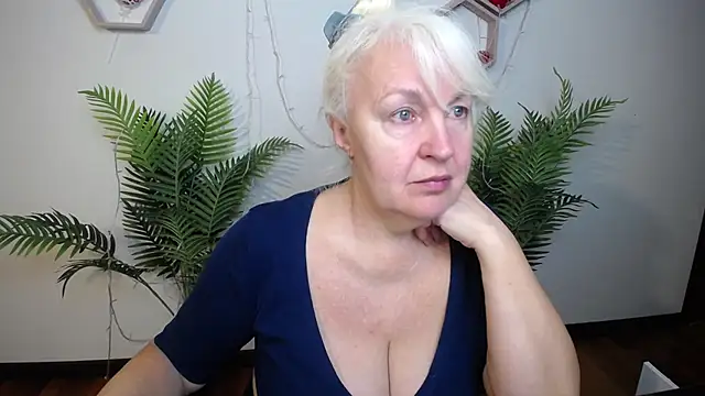 BlondyLeeBest online show from 04-15-26, 06:26