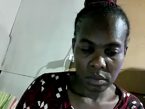 Snapshot of hairybushpussyxx1 chatting on 12-11-24, 06:52 hairybushpussyxx1 online show from 12-11-24, 06:52