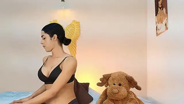 Snapshot of salome_Collins_1 chatting on 02-06-26, 12:59 salome Collins 1 online show from 02-06-26, 12:59