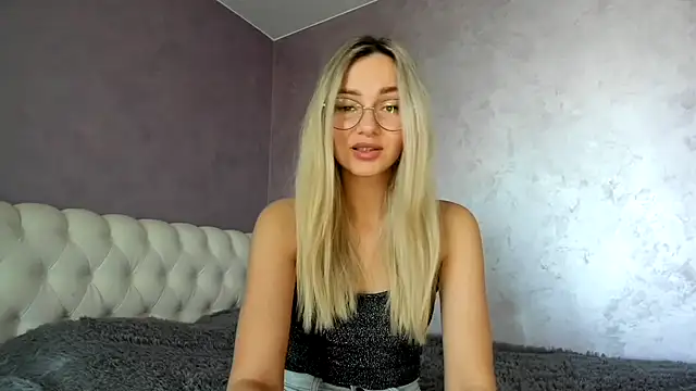  DarkRose  online show from 03-08-25, 08:22