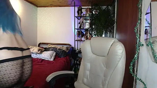 NicoleCortez online show from 02-28-26, 05:03