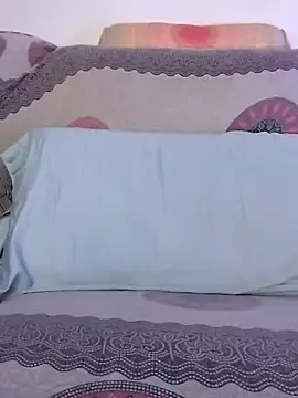 Snapshot of LoGaNfree88 chatting on 11-22-25, 01:37 LoGaNfree88 online show from 11-22-25, 01:37