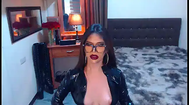 Snapshot of EXTREMELYDOM chatting on 01-22-25, 02:46 EXTREMELYDOM online show from 01-22-25, 02:46