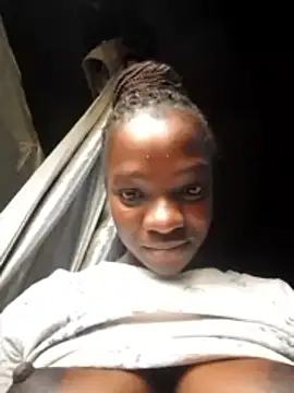 Snapshot of shape30 chatting on 12-22-25, 05:15 shape30 online show from 12-22-25, 05:15