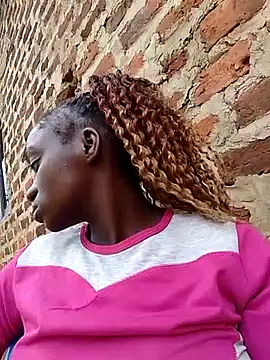 Snapshot of shape30 chatting on 02-20-26, 09:32 shape30 online show from 02-20-26, 09:32