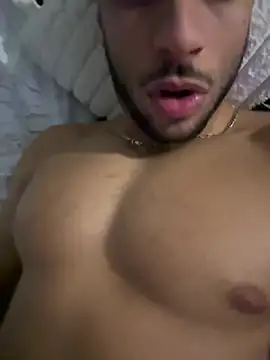 Snapshot of pimentfort77 chatting on 12-23-24, 11:17 pimentfort77 online show from 12-23-24, 11:17