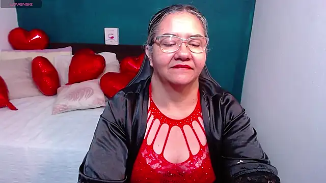 scaelettdubois online show from 02-15-25, 03:42