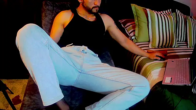Snapshot of _DANTE_BIGASS chatting on 12-11-24, 11:32 DANTE BIGASS online show from 12-11-24, 11:32