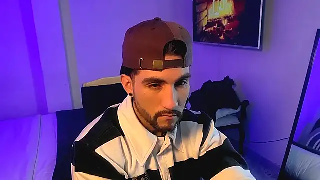 Snapshot of _DANTE_BIGASS chatting on 02-23-25, 02:07 DANTE BIGASS online show from 02-23-25, 02:07