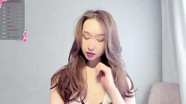  luna 022 online show from 03-22-25, 07:04