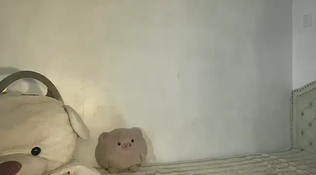 Snapshot of Ts_glamxxxx chatting on 02-06-25, 06:18 Ts glamxxxx online show from 02-06-25, 06:18