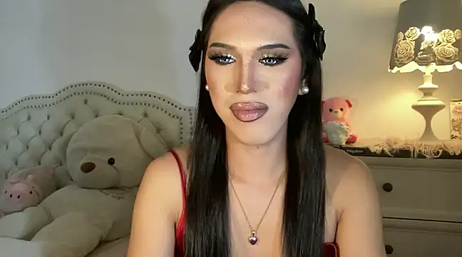 Snapshot of Ts_glamxxxx chatting on 02-25-25, 04:57 Ts glamxxxx online show from 02-25-25, 04:57