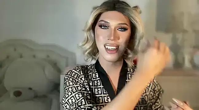 Snapshot of Ts_glamxxxx chatting on 02-28-25, 08:31 Ts glamxxxx online show from 02-28-25, 08:31