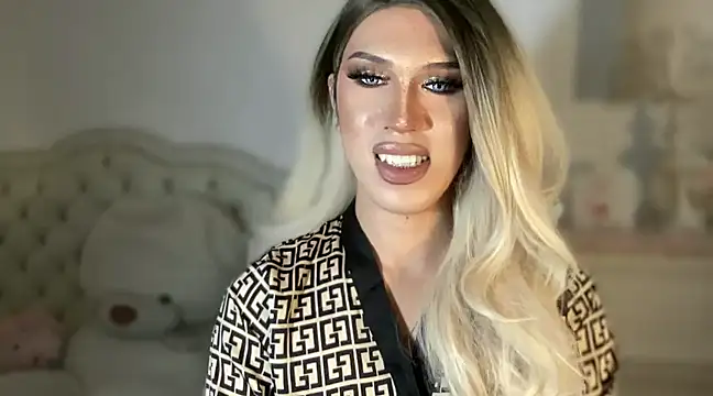 Snapshot of Ts_glamxxxx chatting on 02-28-25, 11:47 Ts glamxxxx online show from 02-28-25, 11:47