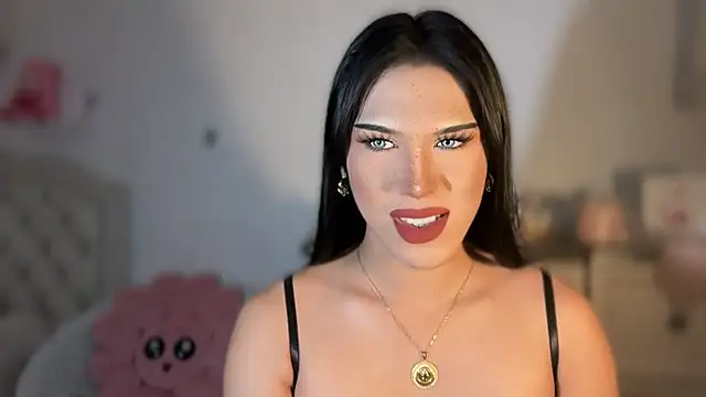 Snapshot of Ts_glamxxxx chatting on 10-08-25, 12:08 Ts glamxxxx online show from 10-08-25, 12:08