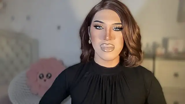 Snapshot of Ts_glamxxxx chatting on 10-17-25, 12:36 Ts glamxxxx online show from 10-17-25, 12:36