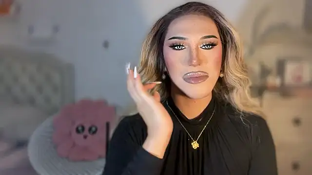 Snapshot of Ts_glamxxxx chatting on 10-29-25, 12:13 Ts glamxxxx online show from 10-29-25, 12:13