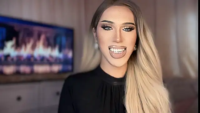 Ts glamxxxx online show from 04-06-26, 01:03