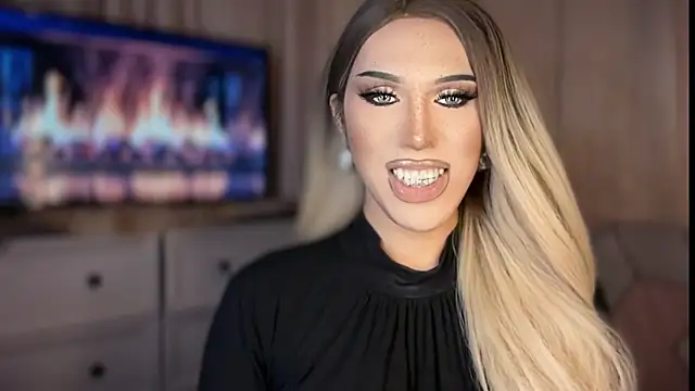 Ts glamxxxx online show from 04-12-26, 10:09