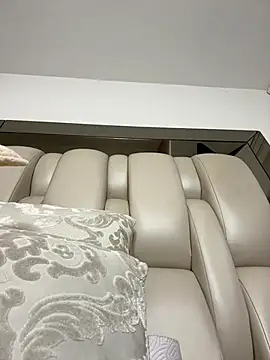 ALISSON FOXXX1 online show from 02-08-26, 10:57