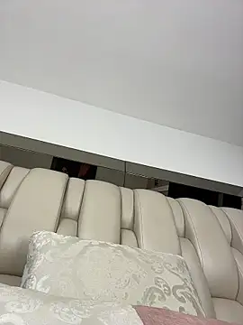 ALISSON FOXXX1 online show from 04-07-26, 10:53