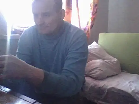 Snapshot of 185322 chatting on 02-28-25, 12:31 185322 online show from 02-28-25, 12:31