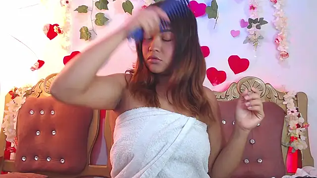 Snapshot of slutty_hotwife chatting on 03-12-25, 10:16 slutty hotwife online show from 03-12-25, 10:16