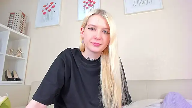 Snapshot of rosa_mariposa_ chatting on 02-03-25, 10:58 rosa mariposa online show from 02-03-25, 10:58