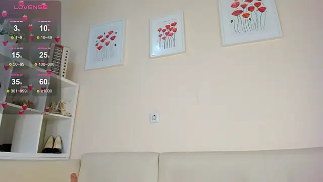 Snapshot of rosa_mariposa_ chatting on 03-18-25, 09:53 rosa mariposa online show from 03-18-25, 09:53