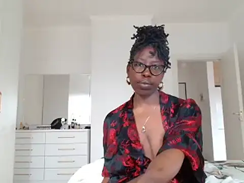 Snapshot of MadamIndigo chatting on 03-03-26, 07:58 MadamIndigo online show from 03-03-26, 07:58