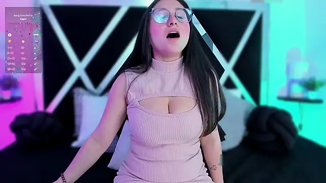 lucy neil online show from 02-13-25, 07:10