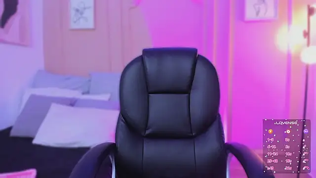 lucy neil online show from 02-03-26, 07:24