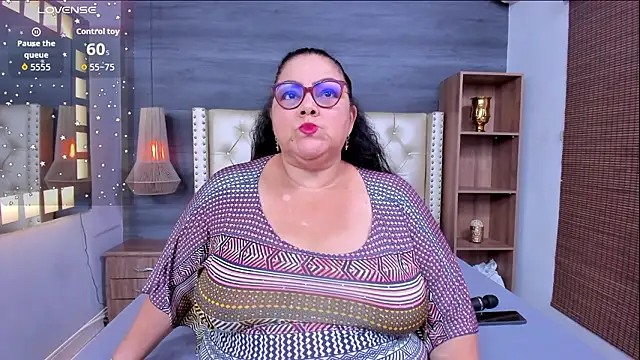 mommy cute online show from 03-26-26, 12:39