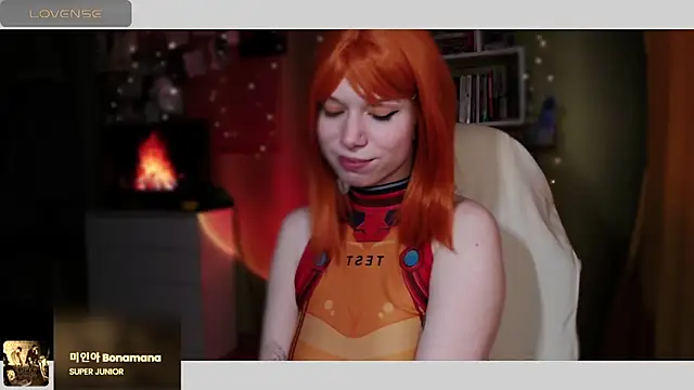 Snapshot of freya_sunny chatting on 03-03-25, 08:27 freya sunny online show from 03-03-25, 08:27