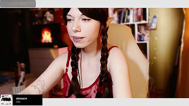 Snapshot of freya_sunny chatting on 03-19-25, 05:30 freya sunny online show from 03-19-25, 05:30